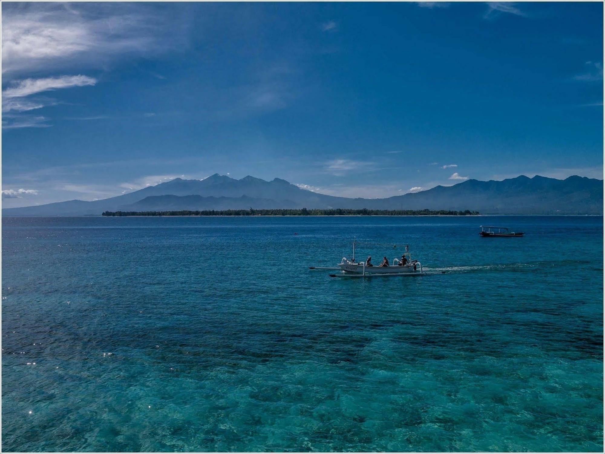 Hotel Karma Reef Gili Trawangan Exterior foto